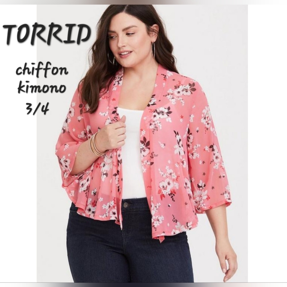 Torrid chiffon floral kimono size 3/4 pink cherry blossom print